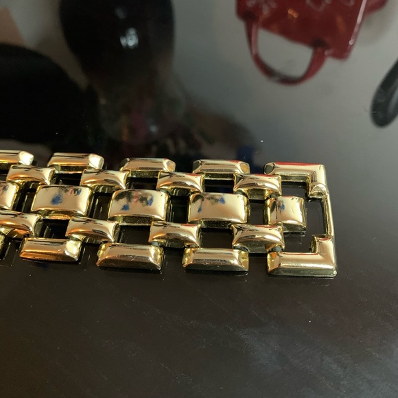 Golden fashion bracelet💎 - Picture 3 of 8